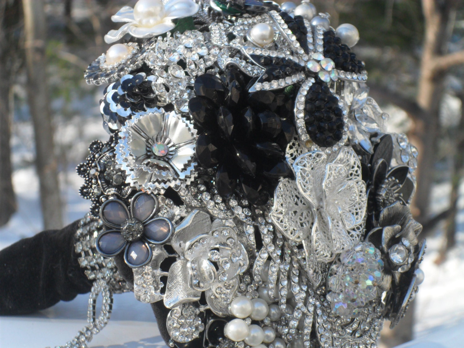 Beautiful,Elegant, Brooch and Jeweled Wedding Bouquet , Just for You... Made to Order