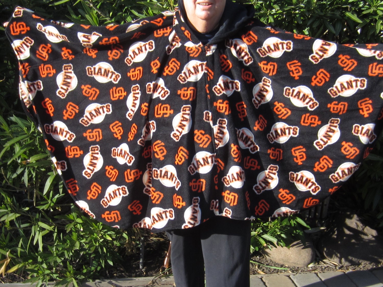 San Francisco Giants Hooded Woman's Poncho
