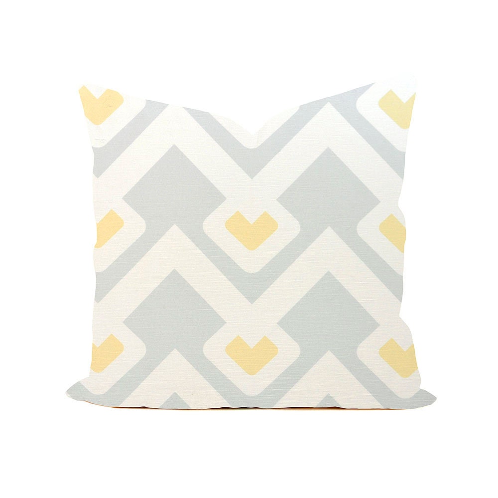 Cotton Pillow Cover - Chain Link in Gray & Yellow, 18" x 18"  Artwork, Illustration, Geometric, Modern, Illustration