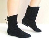 vtg 80s BLACK suede leather CORSET BOOTS slouchy 9.5 ankle pirate flat pixie shoes