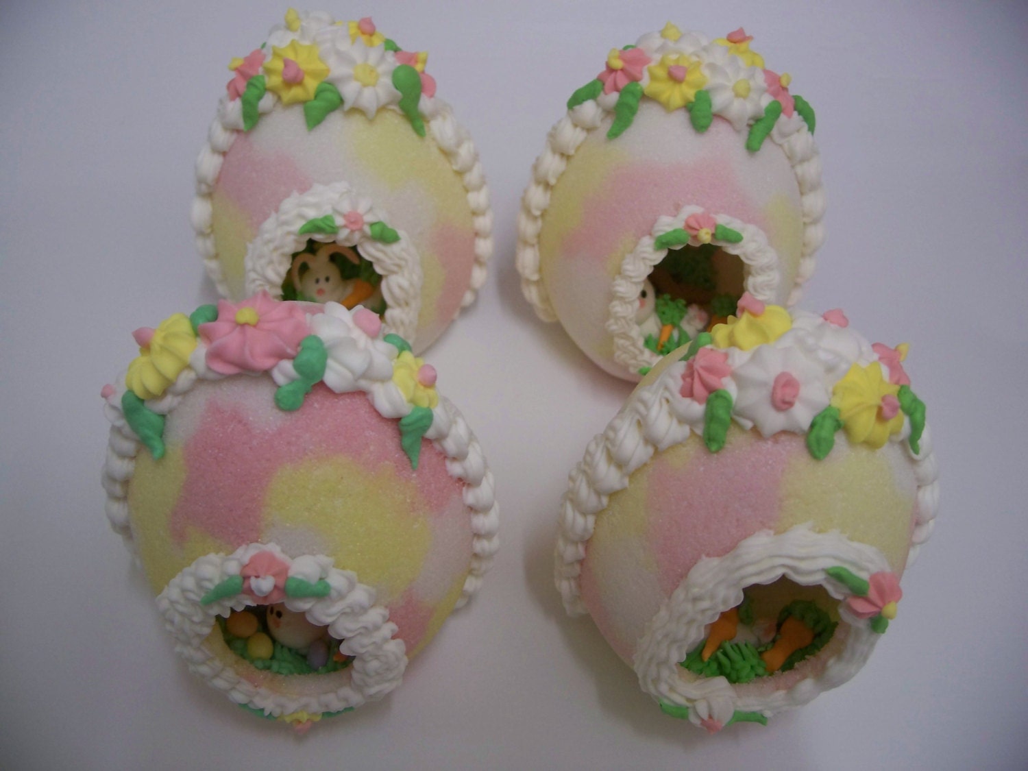 Sugar Easter Egg Panoramic "Speckled" Pink Yellow & White Fresh 2013 Edible Easter Egg