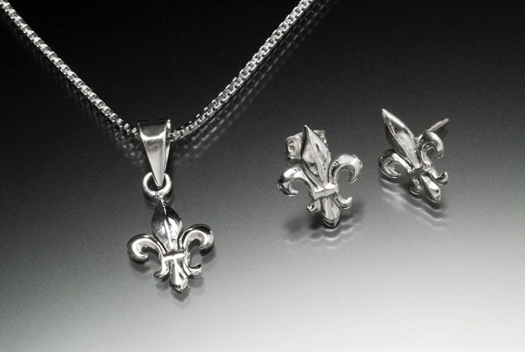 Fleur de lis Sterling Earring and Necklace Set