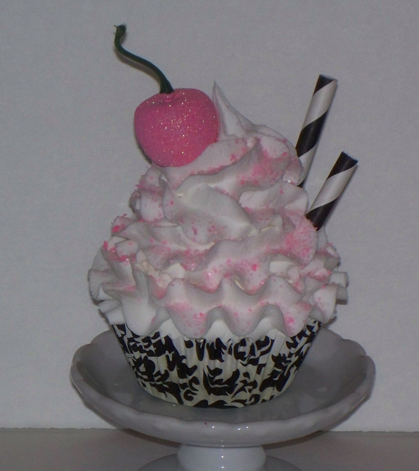 Damask Fake Cupcake for Photo Props,  Wedding Cupcake Decor, Party Displays, Cake Plate, Cupcake Stands