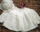 Baby's traditional cream / ivory Diamond lace matinee jacket and hat set.