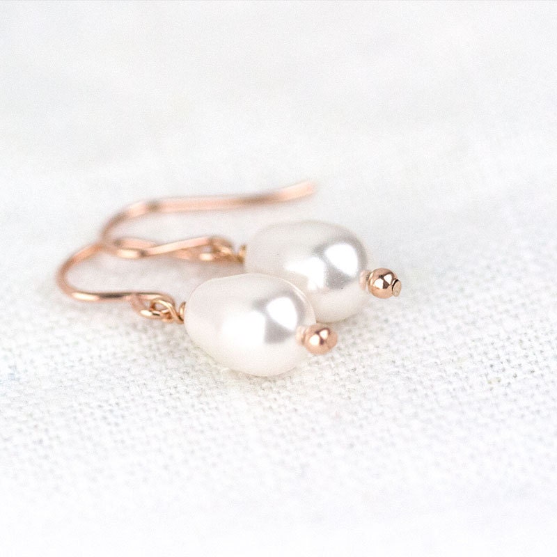 Rose Gold Pearl Earrings / White Pearl Drop Dangle Earrings / Mother's Day Jewelry
