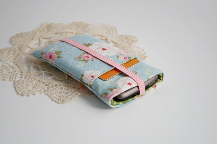 ON SALE - End of Stock - Cell Phone Case Card Holder - Elastic Band - Small Size - Pink Roses with Sky Blue Background