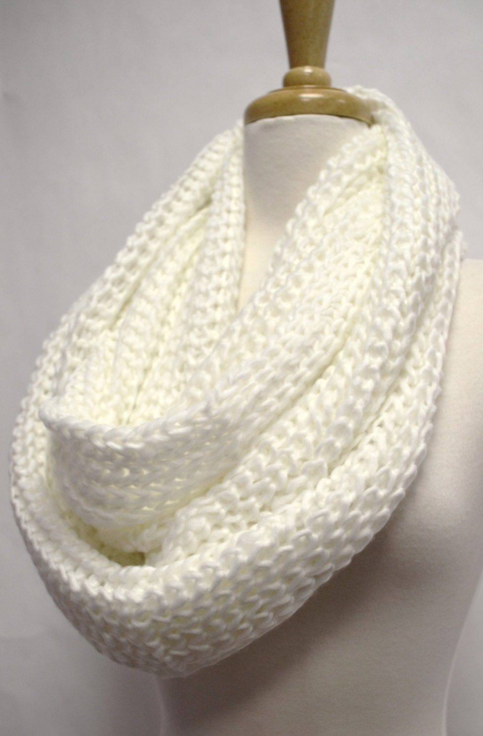 Super Long Chunky Knitted Infinity Circle Loop Winter Fall Scarf Black Taupe Tan Sage Green Women's Fashion Accessory