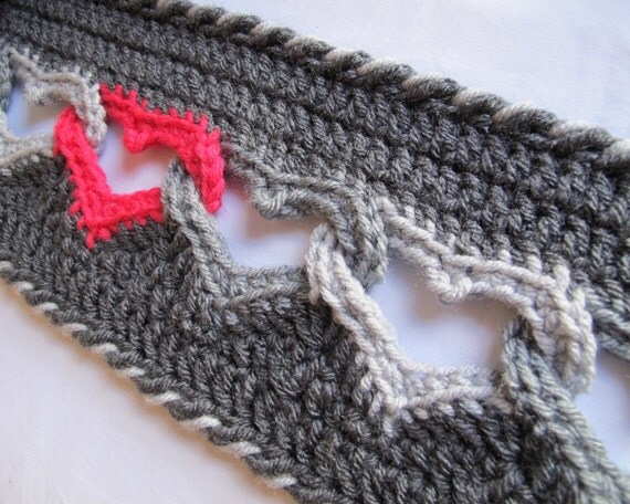 CROCHET PATTERN - Sweetheart Scarf - a linked heart scarf - infinity scarf/cowl - Instant PDF Download
