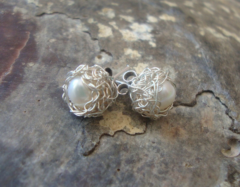 White pearl post earrings / crochet wire earrings / minimalist earrings / tiny studs / bridesmaid gift