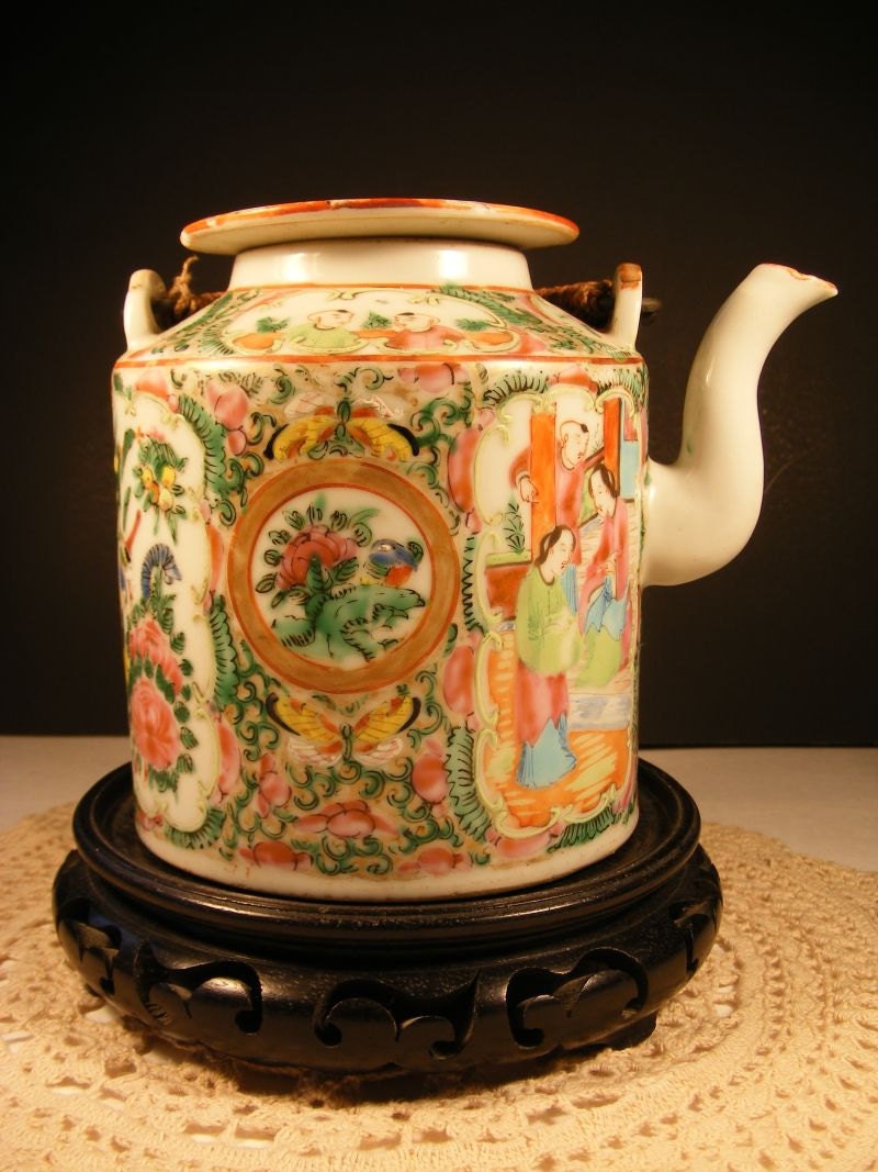 Antique Chinese Famille Rose Teapot Porcelain