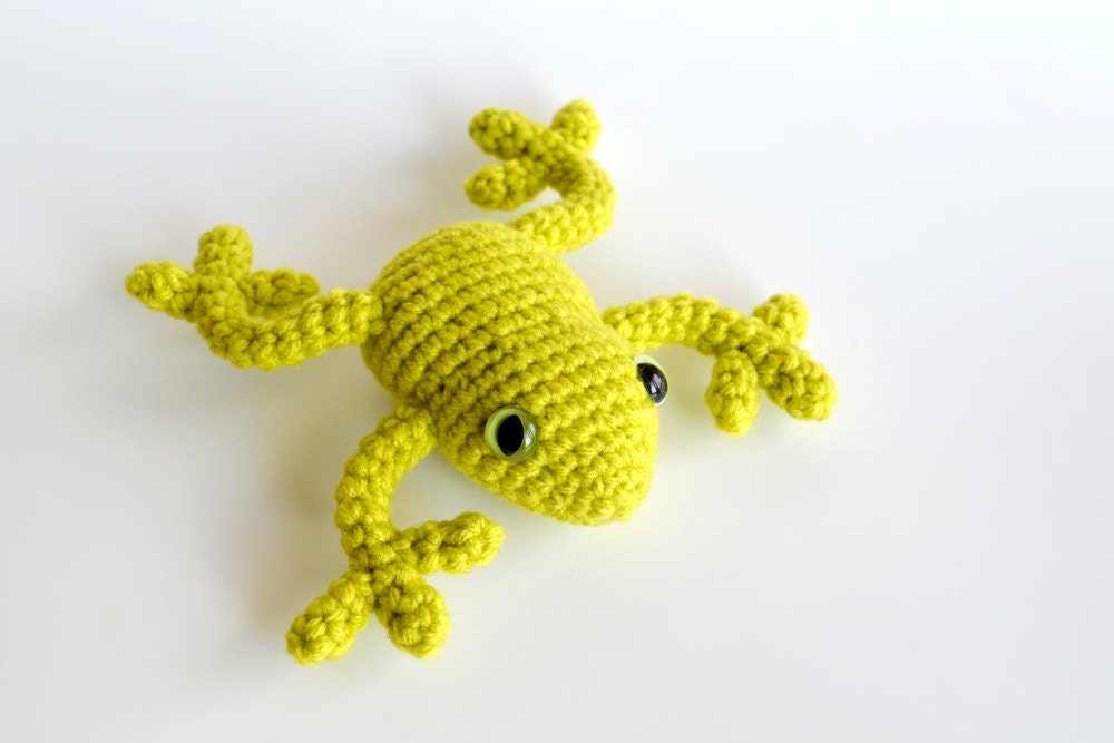 Amigurumi Tree Frog - Crocheted in Lime Green