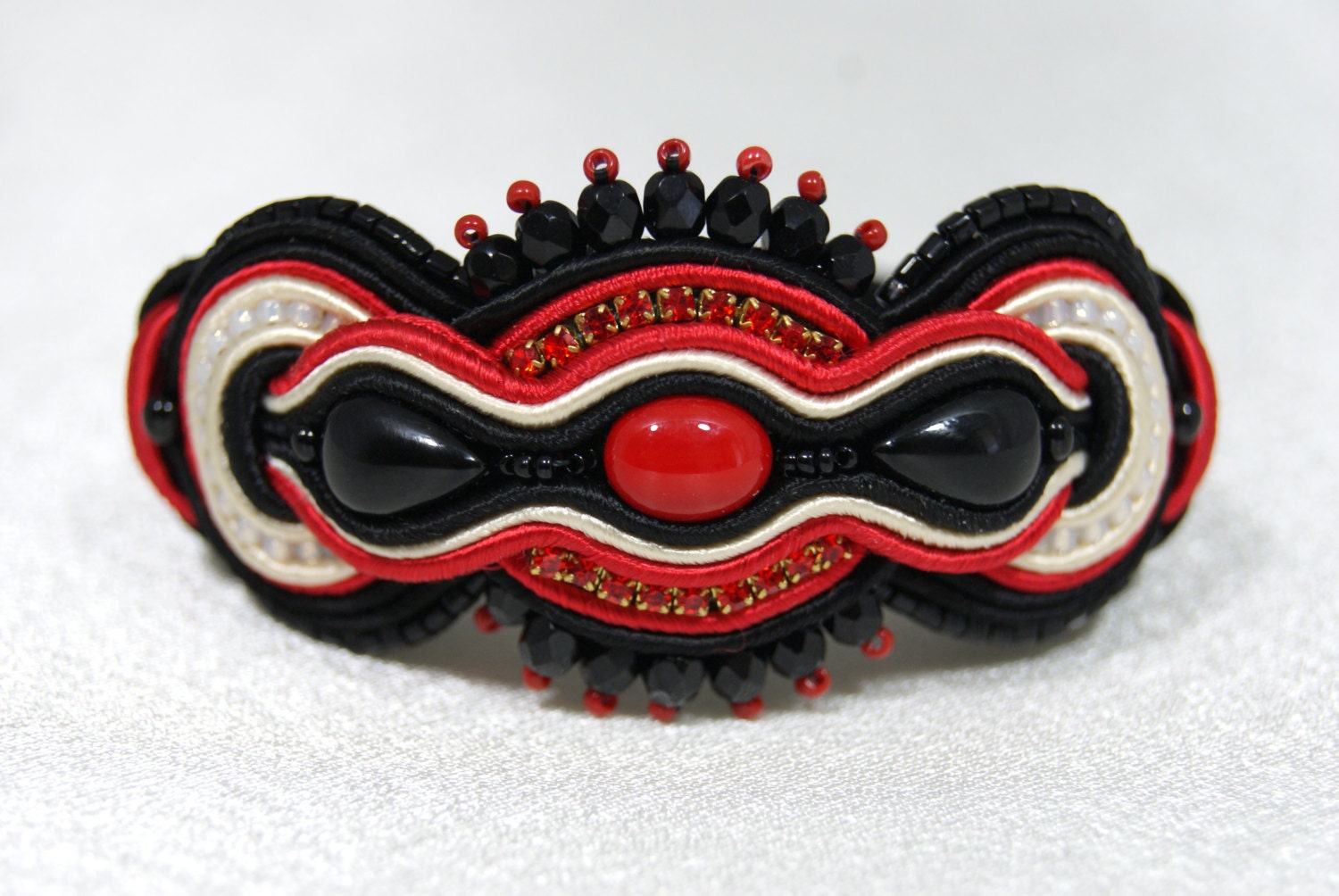 Soutache Bracelet - Flamenco / creme, red, black /