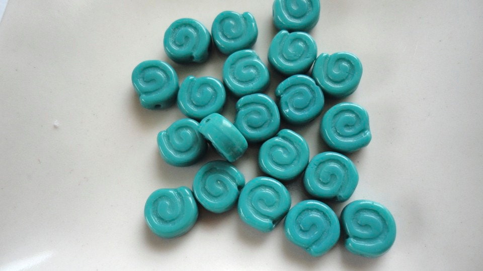 Shell Beads, Czech Glass Beads, Turquoise, 8x8mm Nautilus, 20 Pieces