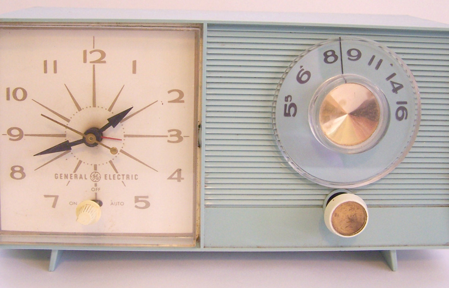 Vintage Aqua GE Radio- Vintage Aqua Radio