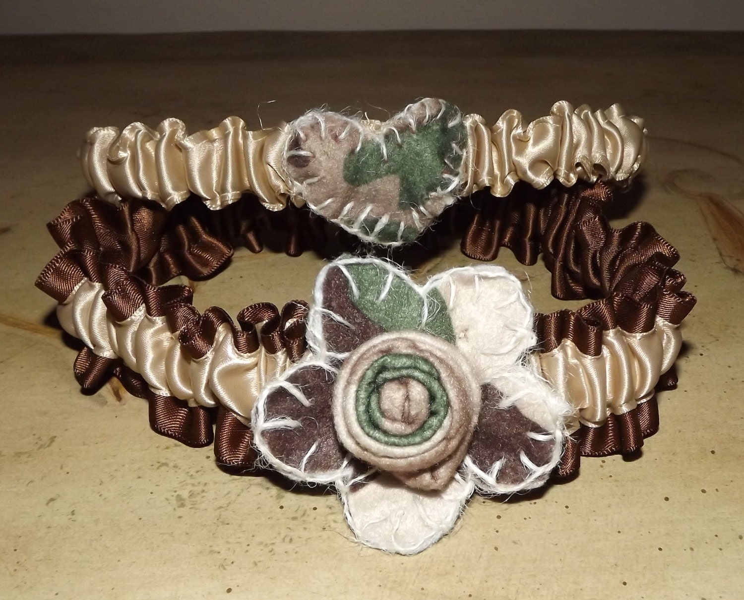 Touch of Camo Rustic Wedding Bridal Garter Set