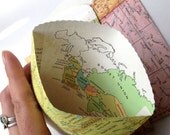 Map Favor Bag, Vintage Map, Vintage Wedding, Favor Envelope, Customizable, Set of 25, Destination Wedding, Graduation Party, Wedding Favor