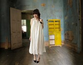 Vintage 1940s Palest Yellow Cotton Nightgown