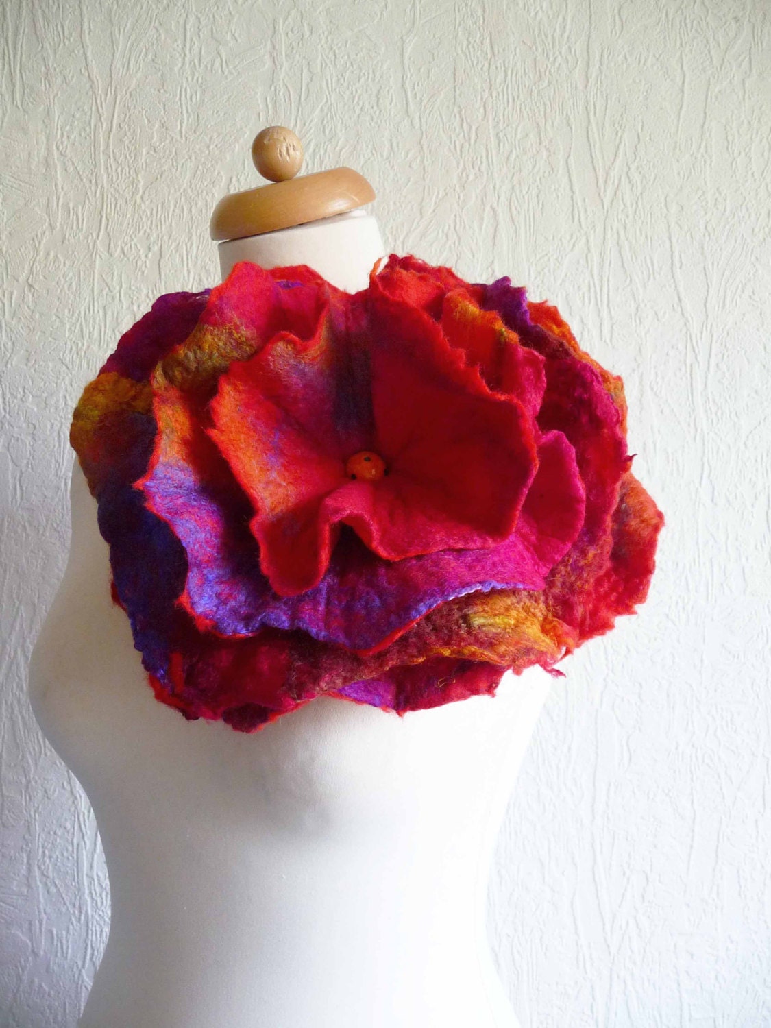 felted flower corsage pin brooch, handmade, felted wool flower, silk,lagenlook, handmade, shawl pin, red, orange,blue large, MADE TO ORDER