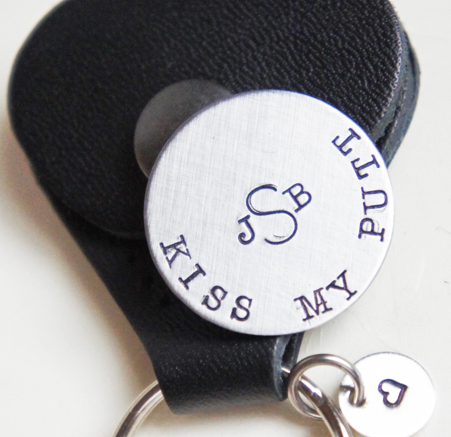 Custom Golf Ball Marker Keychain Personalized Golfer's Gift Monogrammed Initial Kiss My Putt Magnetic Ball Marker Gift for Him
