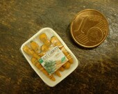 miniature carrots packed