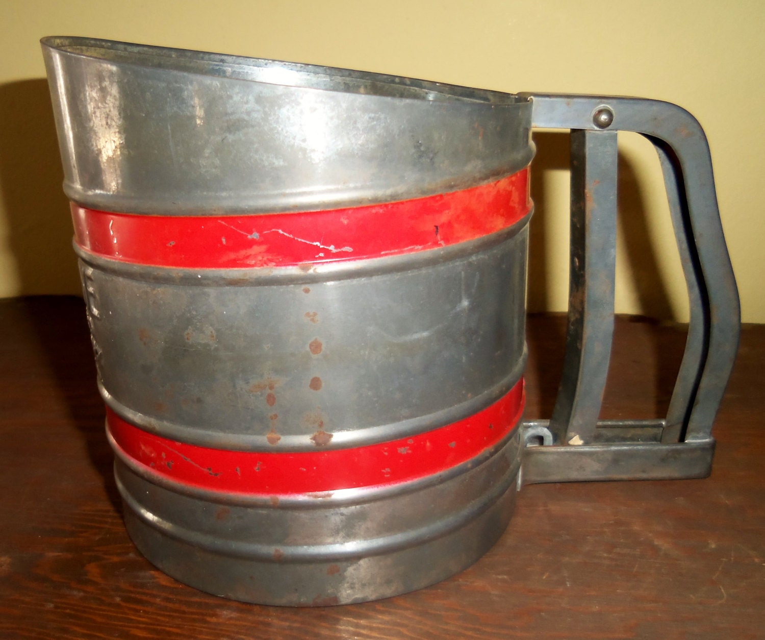 Vintage Sift Chine Sifter Flour Sifter