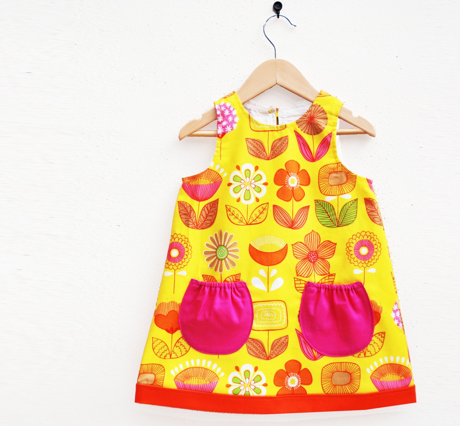 Girls Retro Modern Flower dress