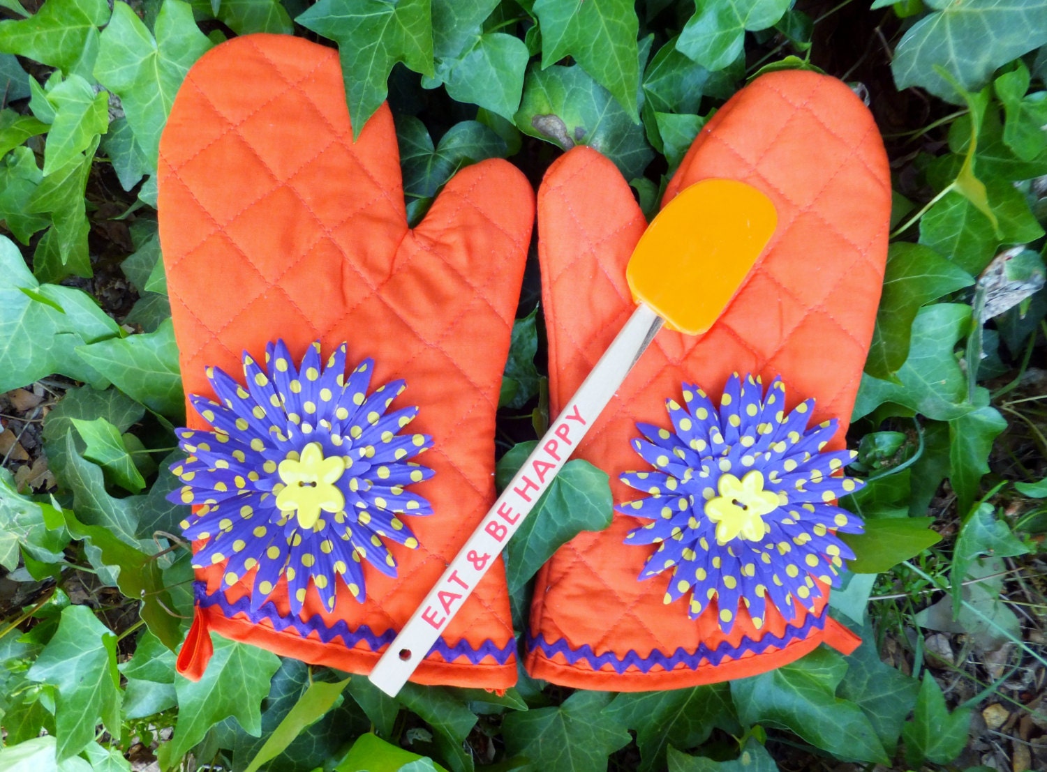 Oven Mitt Set -  Insulated Hot Pad, Wild Crow Farm, Orange and Purple Kitchen