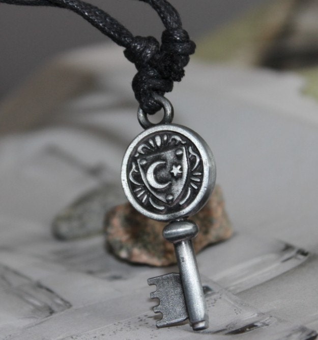 key necklace,moon and star necklace,leather necklace,unisex necklace,men necklace,punk style necklace,vintage necklace,cool necklace,handmad
