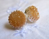 Druzy stud earrings, Peach Champagne stud earrings, sterling silver post earrings, Bridal earrings, Bridesmaid gifts, Vintage earrings