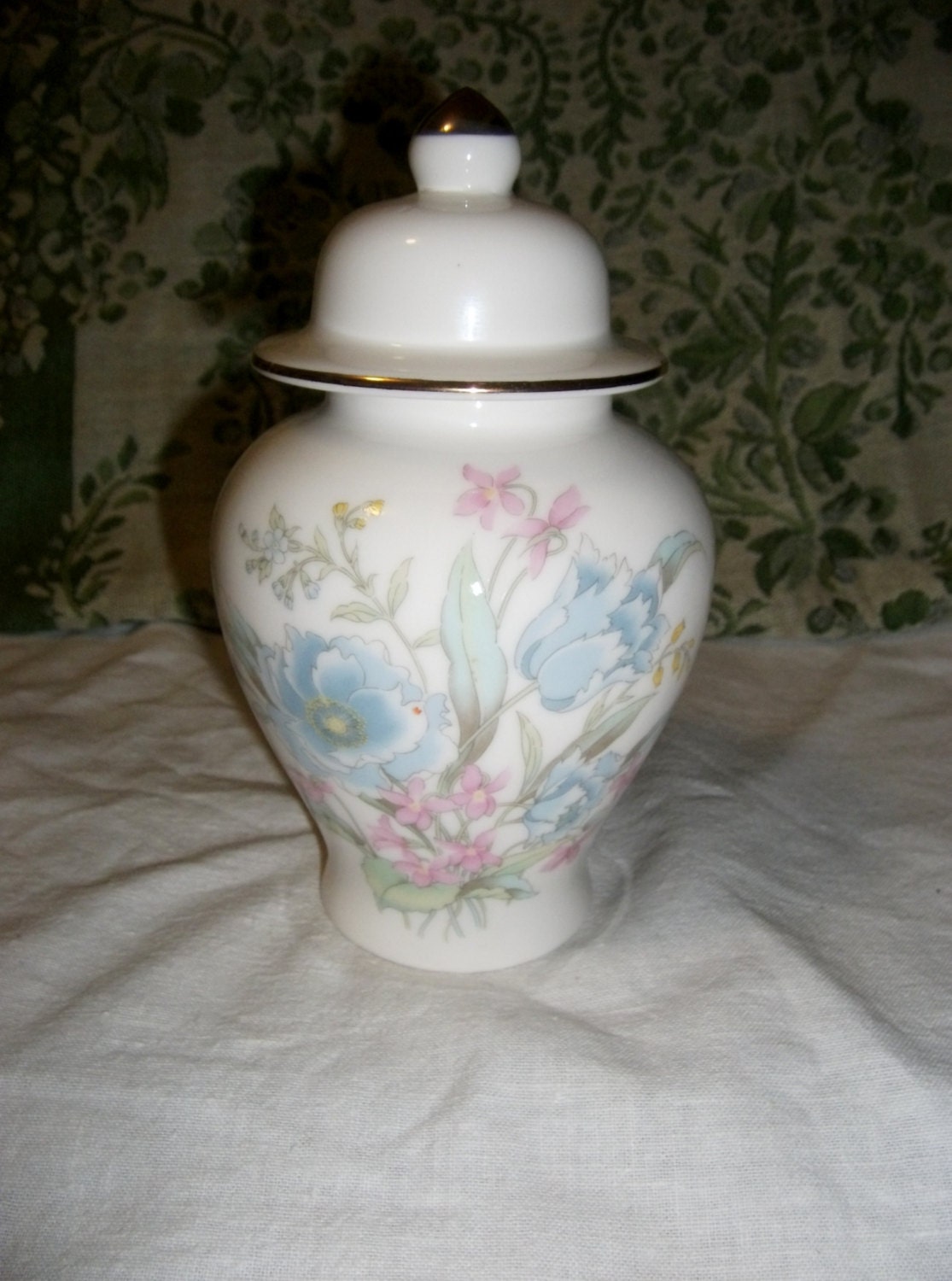 Vintage Oriental Ginger Jar Spring Flowers on Front Only 5 USD