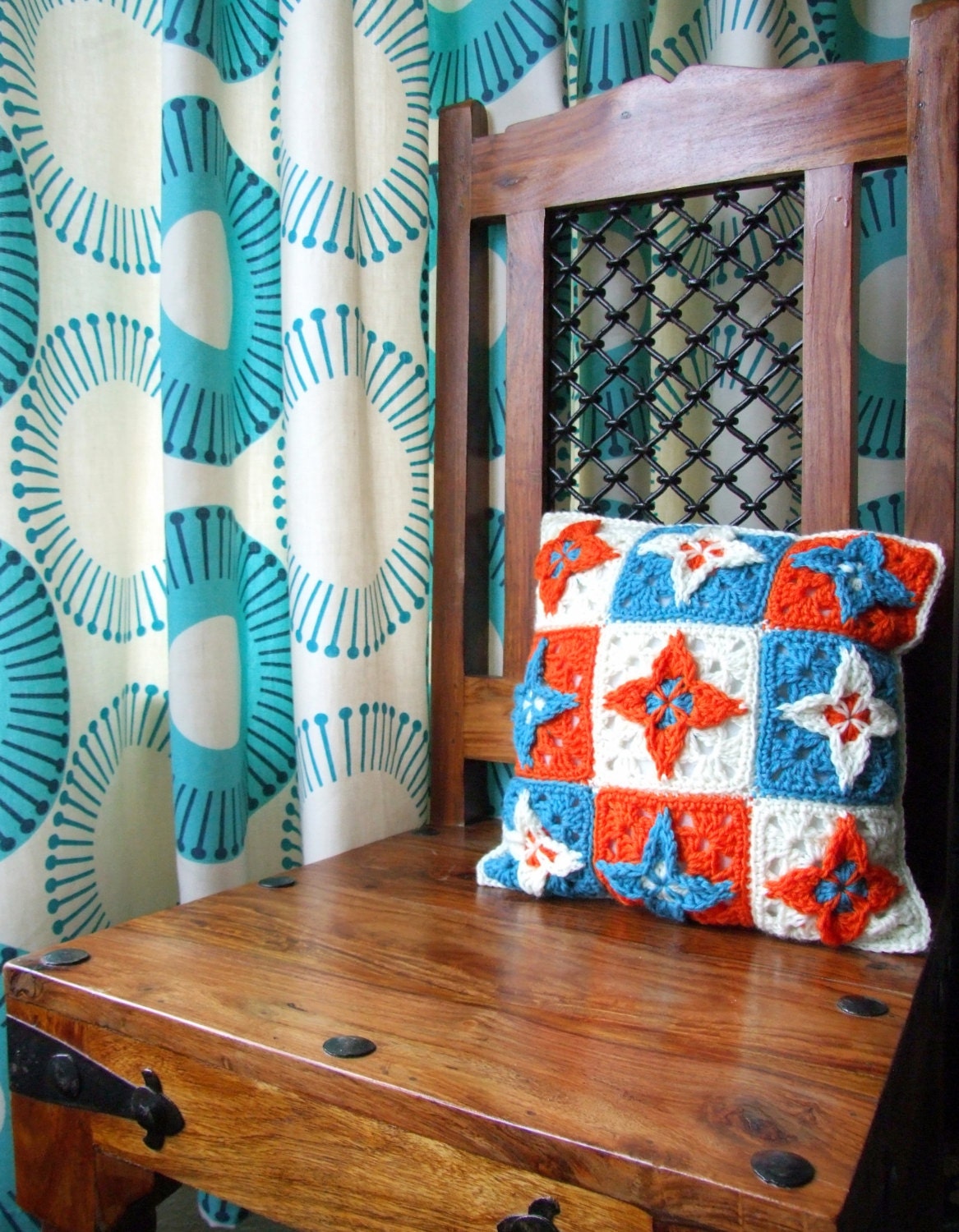 Stella Cushion - PDF Crochet Pattern