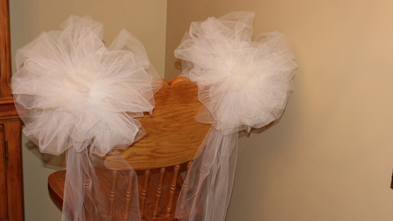 Pew/Chair/Arch/Fench/Trellis Tulle Bows full and fluffy 10 yards of tulle for each bow...Set of 2