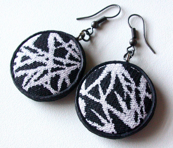 B&W Grass Blades Earrings