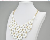 Chunky Necklace, White Bib Necklace, Statement Necklace (FN0511-White)