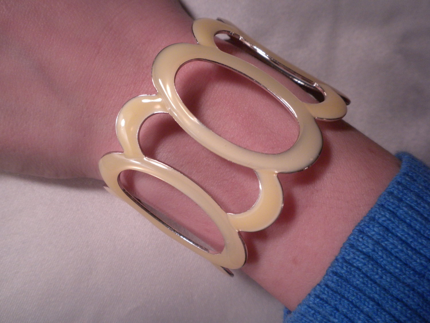 vintage yellow bracelet, enameled, silver color metal base