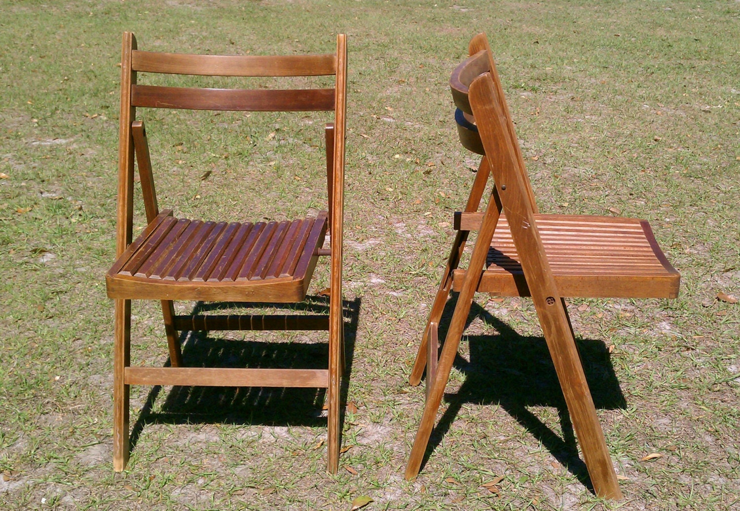 Beautiful Primitive Folding Chairs