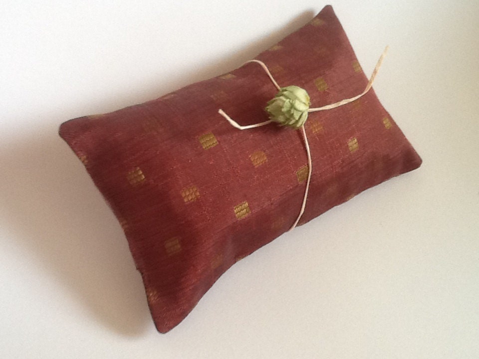 Maroon with Gold Check Hops Pillow - Sleep Aid Aromatherapy Pillow