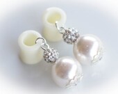 4g-5/8" Rhimestone Ball and Pearl on Organic Bone Dangle Tunnels