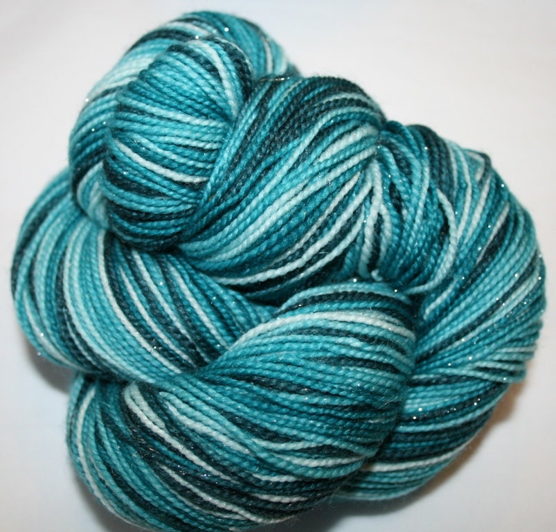 Teals: Superwash Strong Heart Self Striping fingering yarn