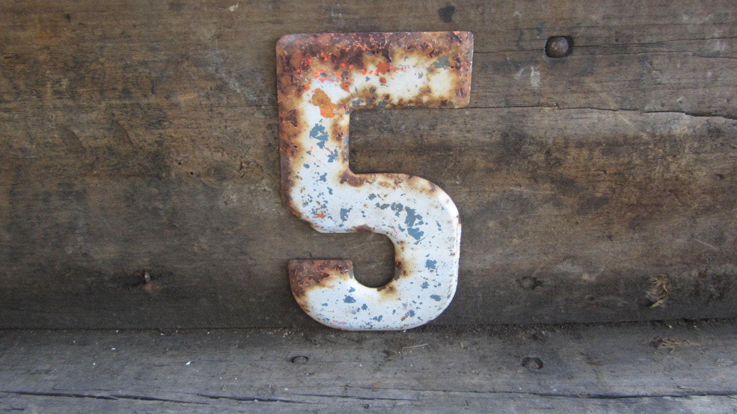 Vintage Metal Chippy Sign Number 5 Sign Painted Rusty White Marquee Metal Number Five Sign