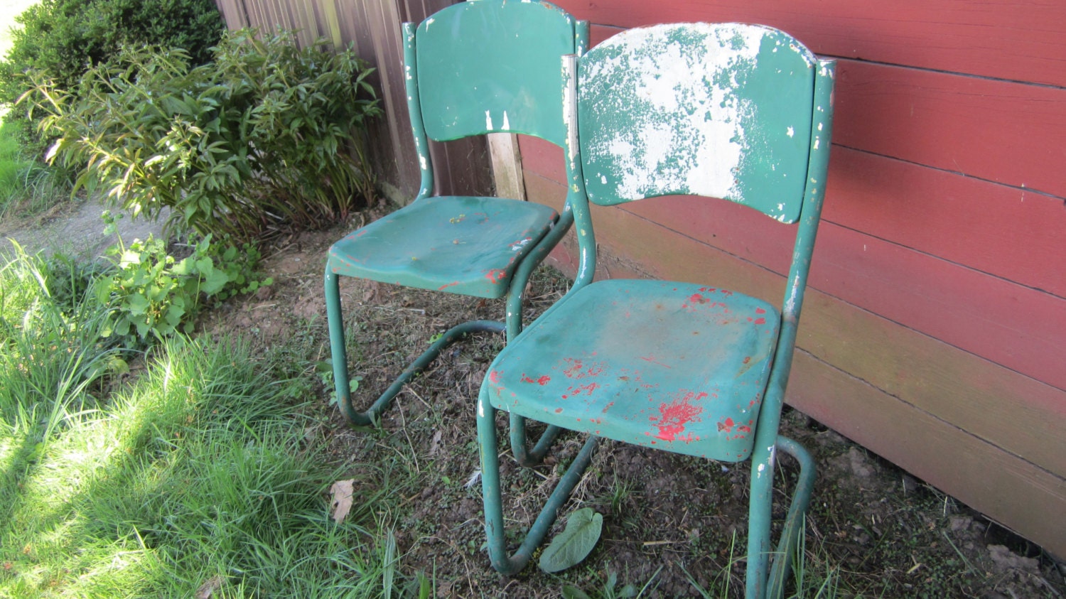 2 Vintage Old Time Metal Chairs Lawn Furniture or Porch Chairs Retro 1950s Chippy Green