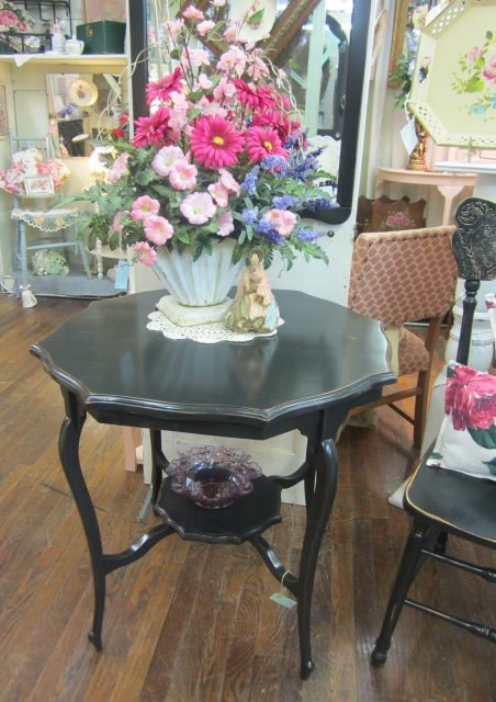 Hand Painted Shabby Table...Distressed Black...Shabby Chic Delight...FREE Shipping