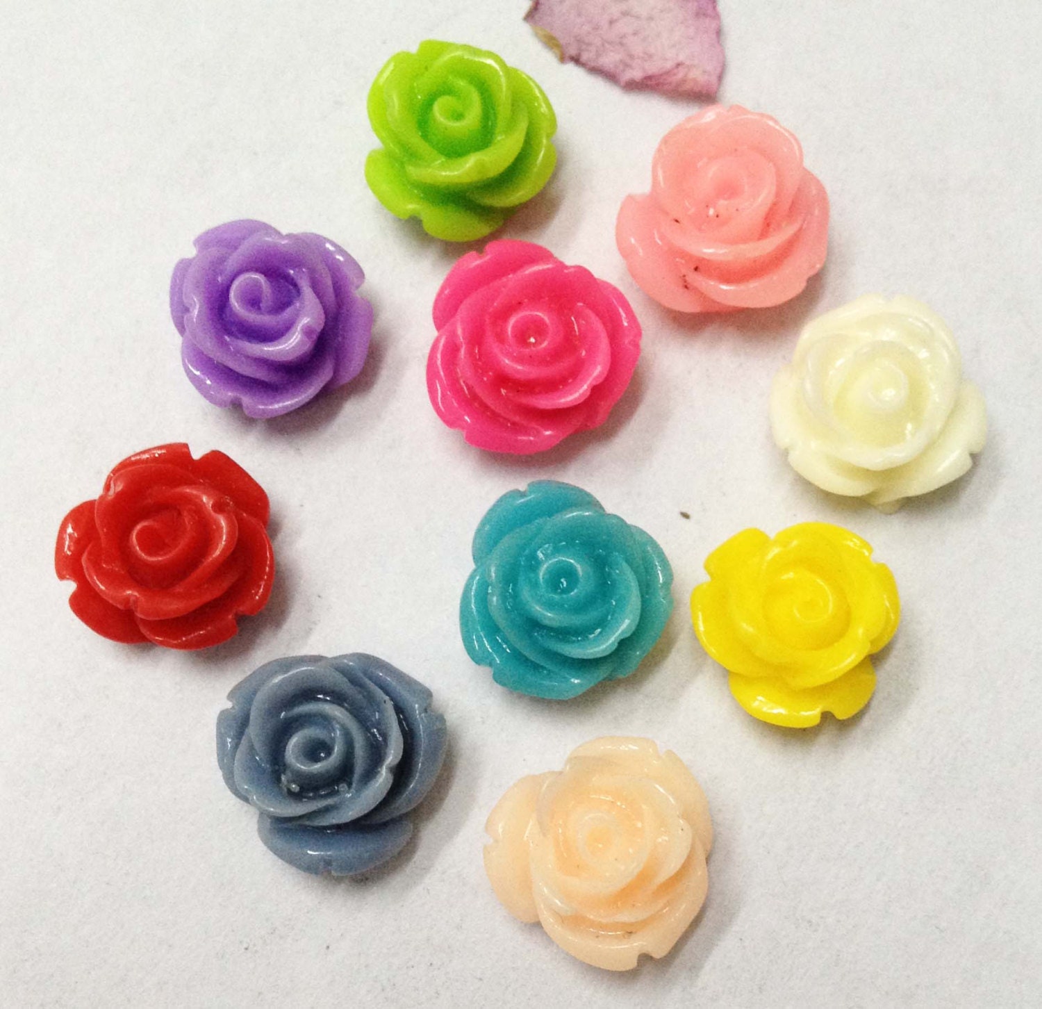 50pc Mixed Color Beautiful Resin Rose Flower Cabochons Charm Pendants 12mm U105