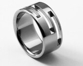 Titanium Ring with Flat Profile and Three Offset Slits "Derby"