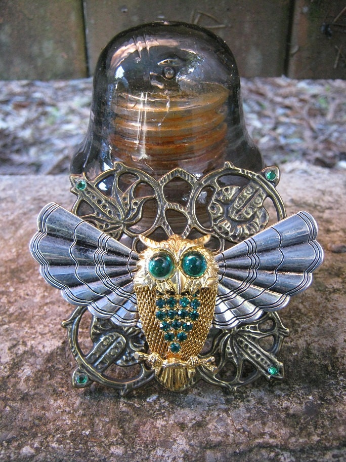 Steampunk Upcycle Vintage Owl Pendant Brooch, Green Cabochon Owl Brooch, Furniture Hardware, Eco Friendly Brooch, OOAK, Indie Made