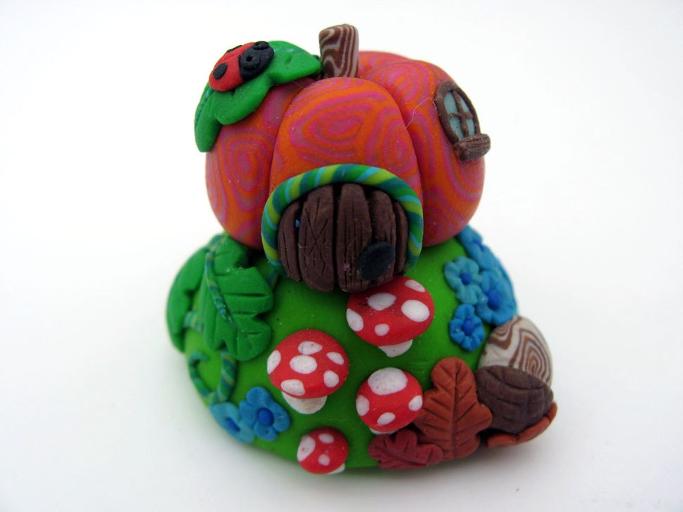 Tiny pumpkin fairy house, miniature polymer clay house, with millefiori spirals, little mushroom steps and a ladybug, handmade