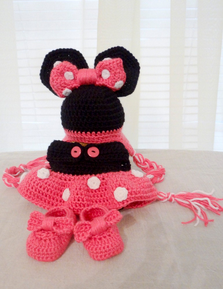 Minnie Mouse Hat, Diaper Cover, and Slipper Set - Newborn - 6 months