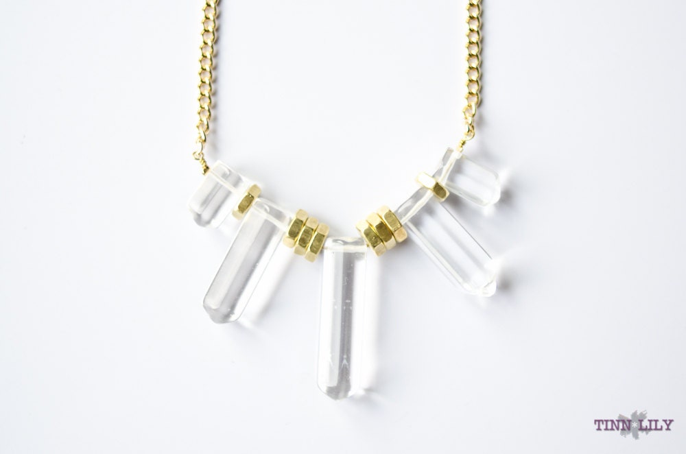 TINNLILY Clear Tribal Necklace