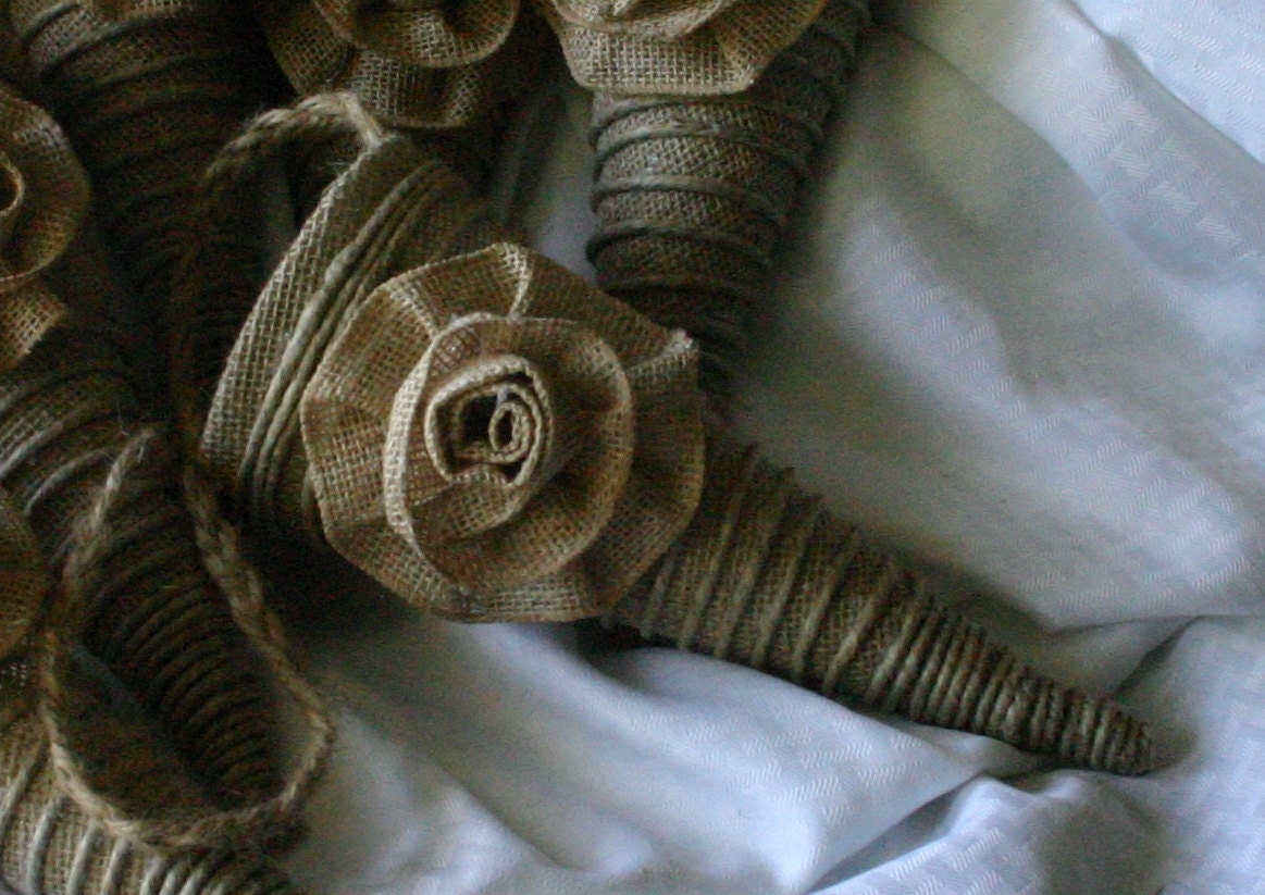 Burlap wedding cones, Wedding cones for aisle and pews, flower girl cones