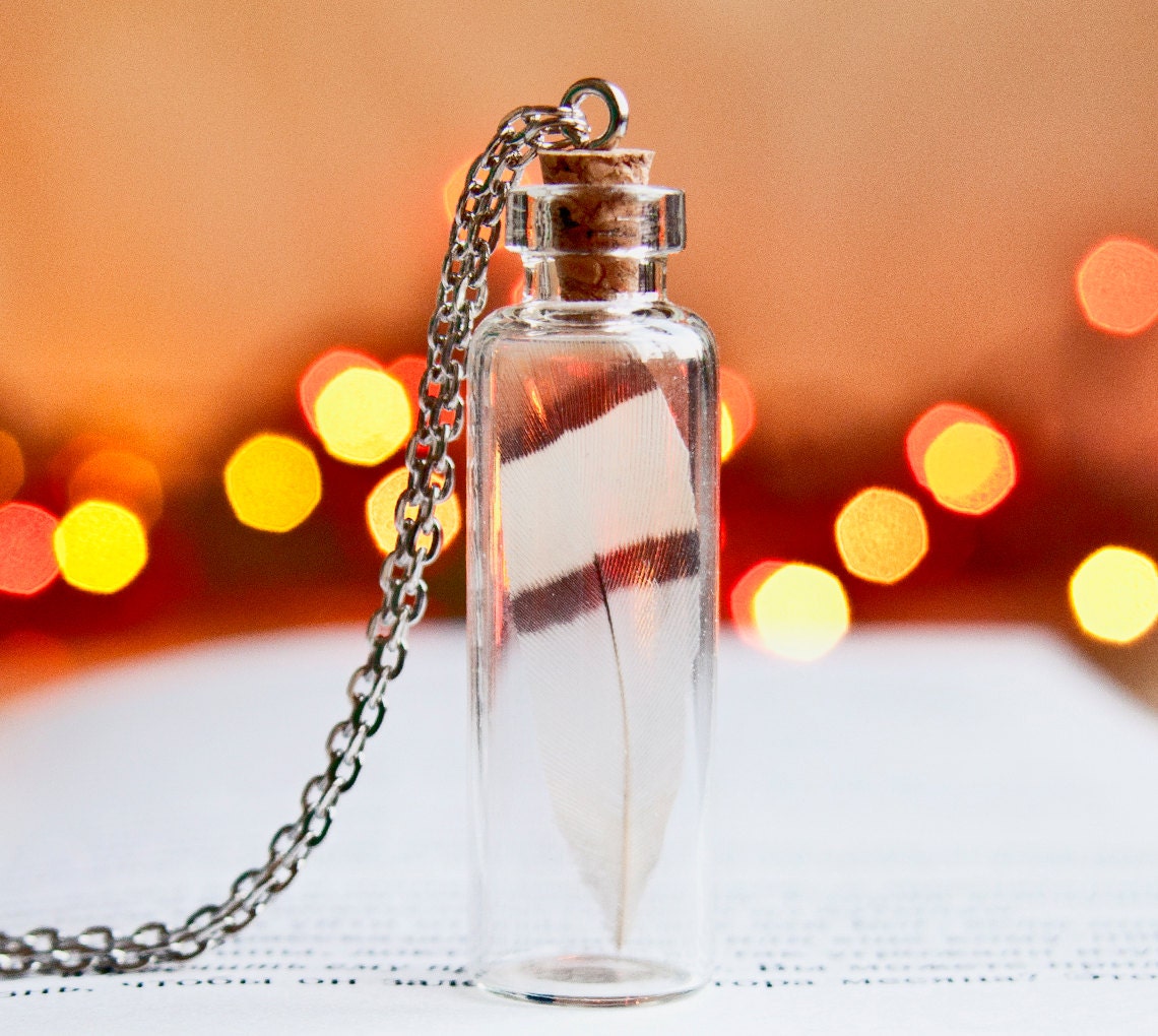 Beige real feather in bottle necklace - Boho chic - Woodland jewelry - Free Worldwide Shipping - Gift under 20 USD